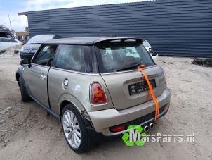 Mini Mini 1.6 16V Cooper S Sloopvoertuig (2006, Grijs)