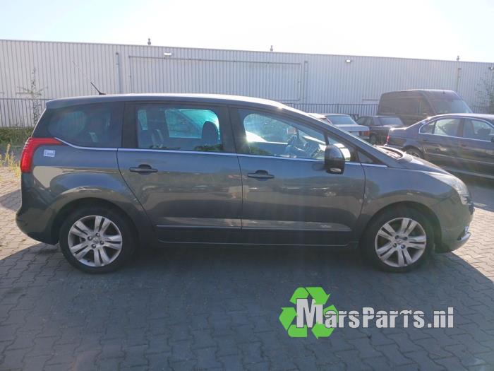 Peugeot 5008 I 1.6 THP 16V Sloopvoertuig (2009, Grijs)