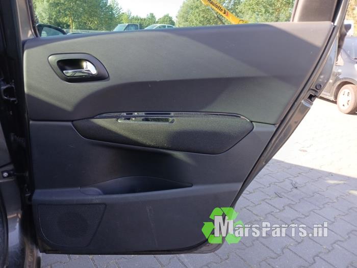 Peugeot 5008 I 1.6 THP 16V Sloopvoertuig (2009, Grijs)