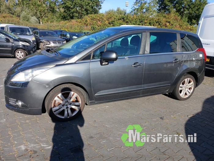 Peugeot 5008 I 1.6 THP 16V Sloopvoertuig (2009, Grijs)