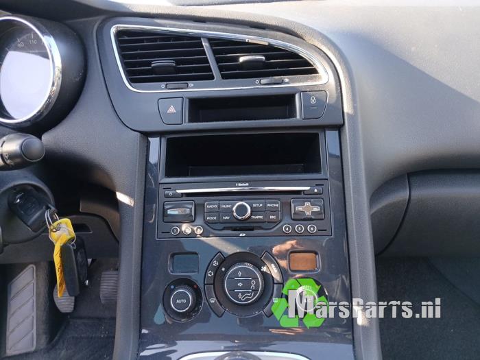 Peugeot 5008 I 1.6 THP 16V Sloopvoertuig (2009, Grijs)