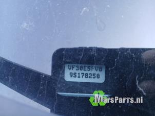 Peugeot 5008 I 1.6 THP 16V Sloopvoertuig (2009, Grijs)