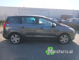 Peugeot 5008 I 1.6 THP 16V Sloopvoertuig (2009, Grijs)