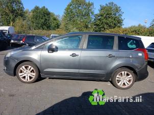 Peugeot 5008 I 1.6 THP 16V Sloopvoertuig (2009, Grijs)