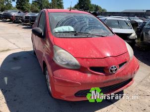 Toyota Aygo 1.0 12V VVT-i Sloopvoertuig (2007, Rood)