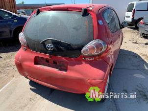Toyota Aygo 1.0 12V VVT-i Sloopvoertuig (2007, Rood)
