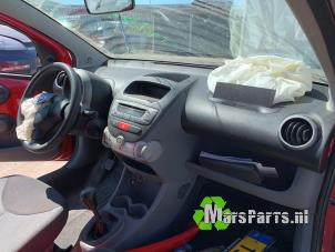 Toyota Aygo 1.0 12V VVT-i Sloopvoertuig (2007, Rood)