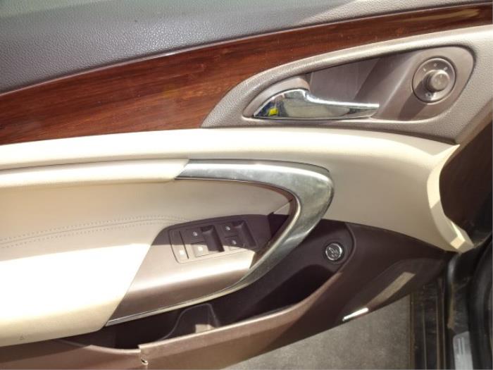 Opel Insignia Sports Tourer 2.0 CDTI 16V 160 Ecotec 4x4 Sloopvoertuig (2010, Grijs)