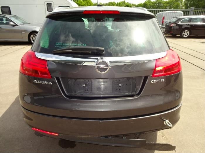 Opel Insignia Sports Tourer 2.0 CDTI 16V 160 Ecotec 4x4 Sloopvoertuig (2010, Grijs)