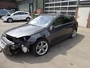 Opel Insignia Sports Tourer 2.0 CDTI 16V 160 Ecotec 4x4 Sloopvoertuig (2010, Grijs)