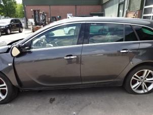 Opel Insignia Sports Tourer 2.0 CDTI 16V 160 Ecotec 4x4 Sloopvoertuig (2010, Grijs)