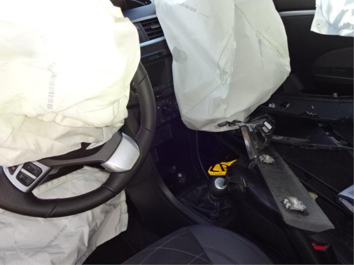 Suzuki Swift 1.2 16_ Sloopvoertuig (2015, Grijs)