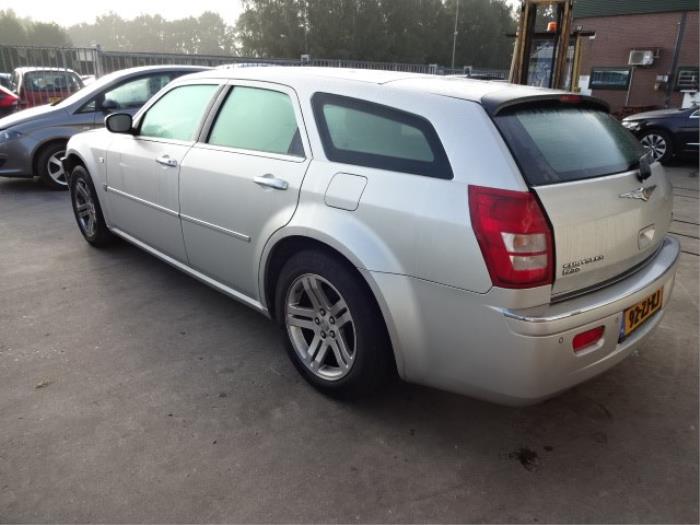 Chrysler 300 C Touring 3.0 CRD 24V Sloopvoertuig (2008, Grijs)