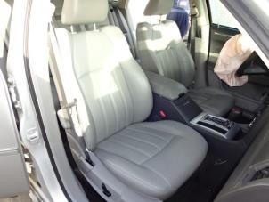 Chrysler 300 C Touring 3.0 CRD 24V Sloopvoertuig (2008, Grijs)