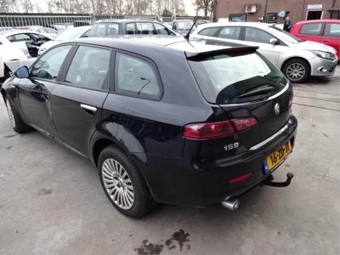 Alfa Romeo 159 Sportwagon 1.9 JTDm Sloopvoertuig (2008, Zwart)