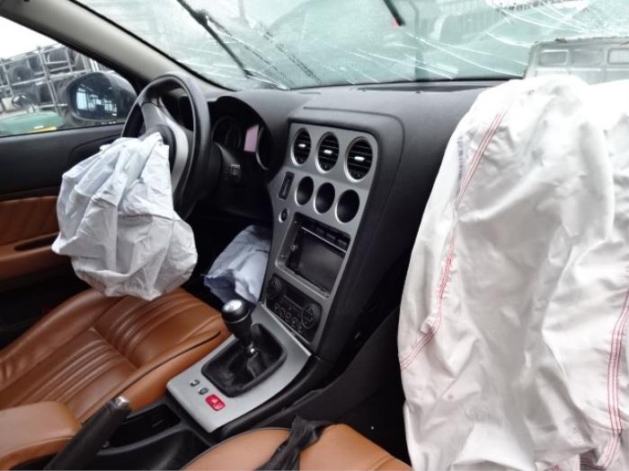 Alfa Romeo 159 Sportwagon 1.9 JTDm Sloopvoertuig (2008, Zwart)