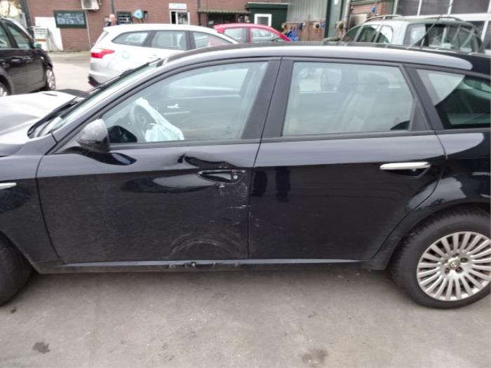 Alfa Romeo 159 Sportwagon 1.9 JTDm Sloopvoertuig (2008, Zwart)