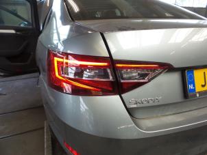 Skoda Superb 1.6 TDI Sloopvoertuig (2016, Grijs)