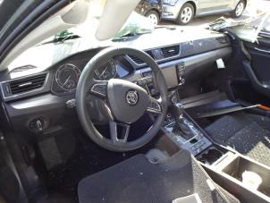 Skoda Superb 1.6 TDI Sloopvoertuig (2016, Grijs)