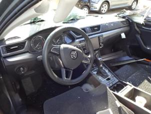 Skoda Superb 1.6 TDI Sloopvoertuig (2016, Grijs)