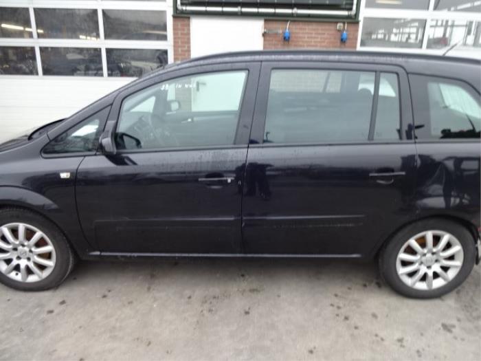 Opel Zafira 1.8 16V Ecotec Sloopvoertuig (2008, Zwart)
