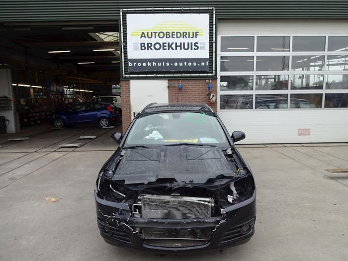 Opel Vectra C Caravan 2.2 DIG 16V Sloopvoertuig (2007, Zwart)