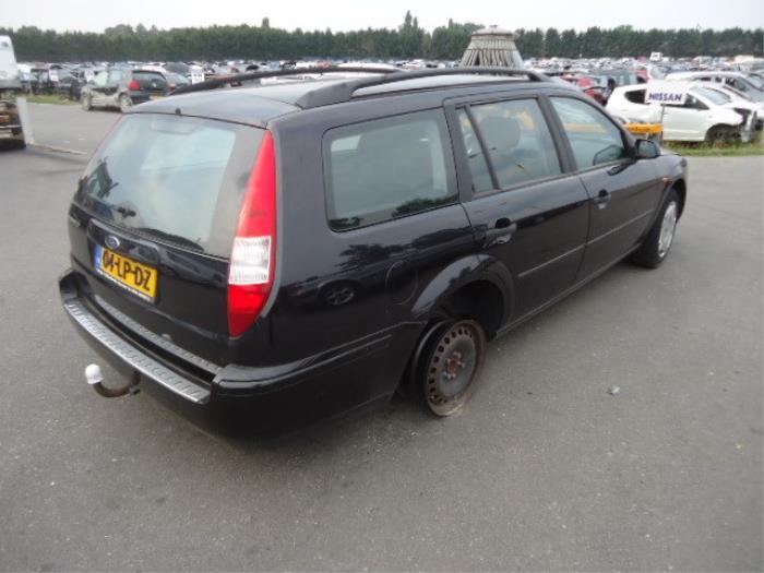 Ford Mondeo III Wagon 1.8 16V Sloopvoertuig (2003, Zwart)