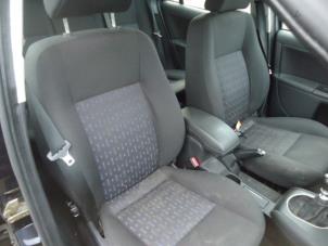 Ford Mondeo III Wagon 1.8 16V Sloopvoertuig (2003, Zwart)