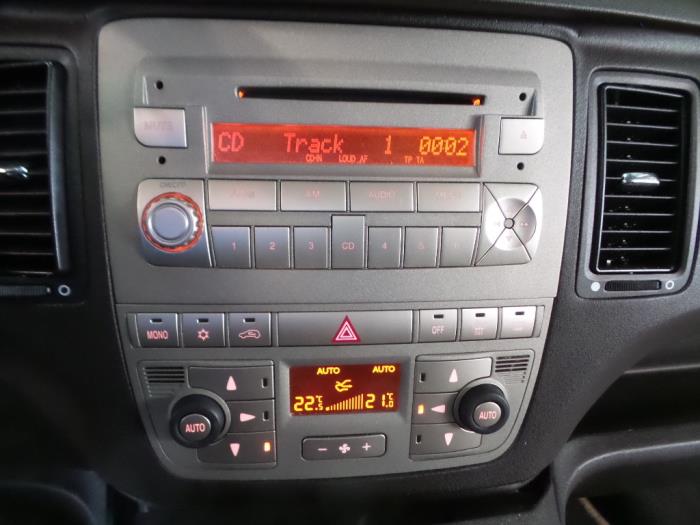 Lancia Musa 1.3 JTD Multijet 95 Sloopvoertuig (2012, Zwart)