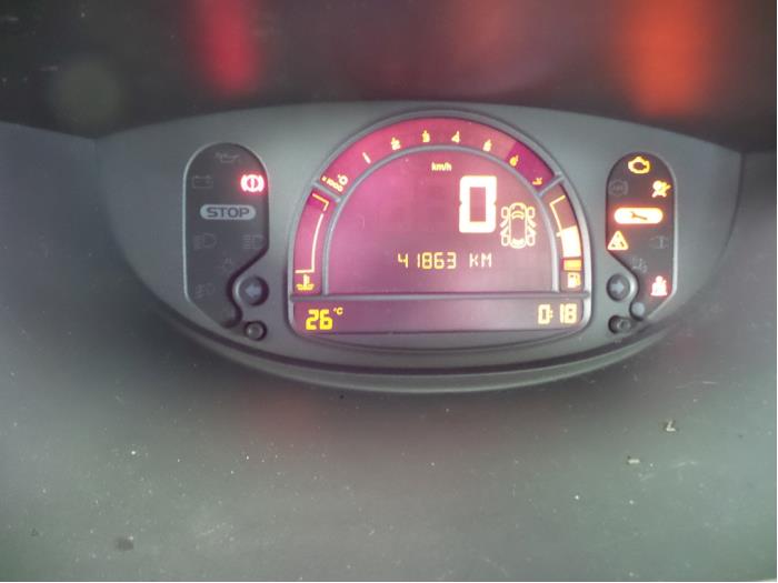 Renault Modus/Grand Modus 1.2 16V TCe Sloopvoertuig (2011, Rood)