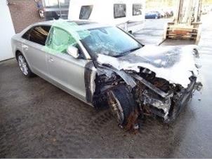 Audi A8 4.2 TDI V8 32V Quattro Sloopvoertuig (2011, Grijs)