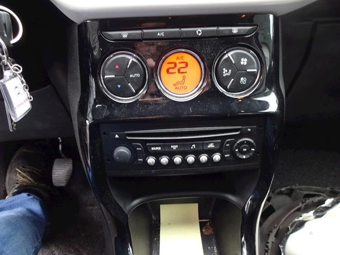 Citroen C3 1.2 VTi 82 12V Sloopvoertuig (2012, Grijs)