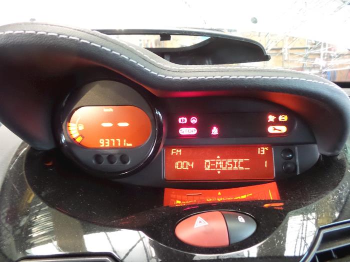 Renault Twingo II 1.2 16V Sloopvoertuig (2011, Grijs)