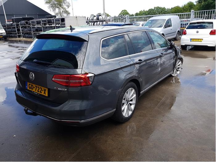 Volkswagen Passat Variant 1.6 TDI 16V Sloopvoertuig (2015, Grijs)