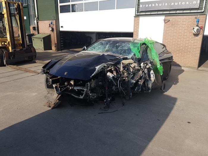 Porsche Panamera 3.0 D V6 24V Sloopvoertuig (2012, Zwart)