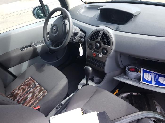 Renault Modus/Grand Modus 1.6 16V Sloopvoertuig (2010, Grijs)