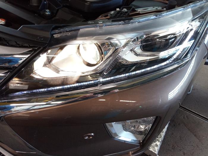 Mitsubishi Eclipse Cross 1.5 Turbo 16V 2WD Sloopvoertuig (2017, Bruin)