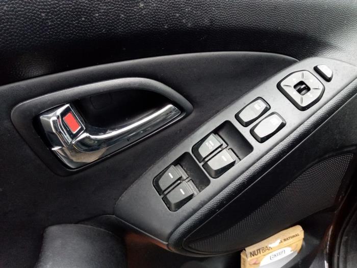 Hyundai iX35 2.0 16V Sloopvoertuig (2011, Zwart)