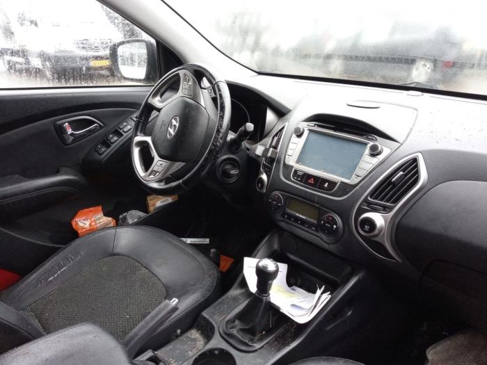 Hyundai iX35 2.0 16V Sloopvoertuig (2011, Zwart)