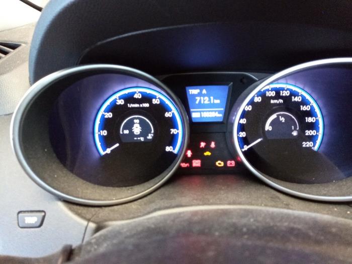 Hyundai iX35 2.0 16V Sloopvoertuig (2011, Zwart)