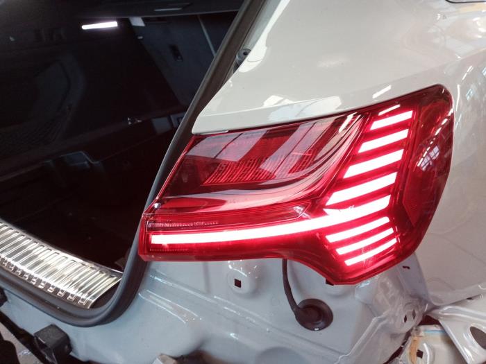 Audi e-tron 55 quattro Sloopvoertuig (2019, Geel)