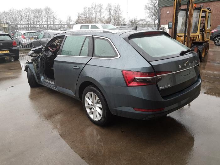 Skoda Superb Combi 2.0 TDI Sloopvoertuig (2020, Grijs)