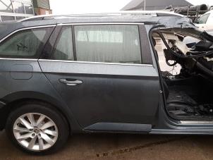 Skoda Superb Combi 2.0 TDI Sloopvoertuig (2020, Grijs)