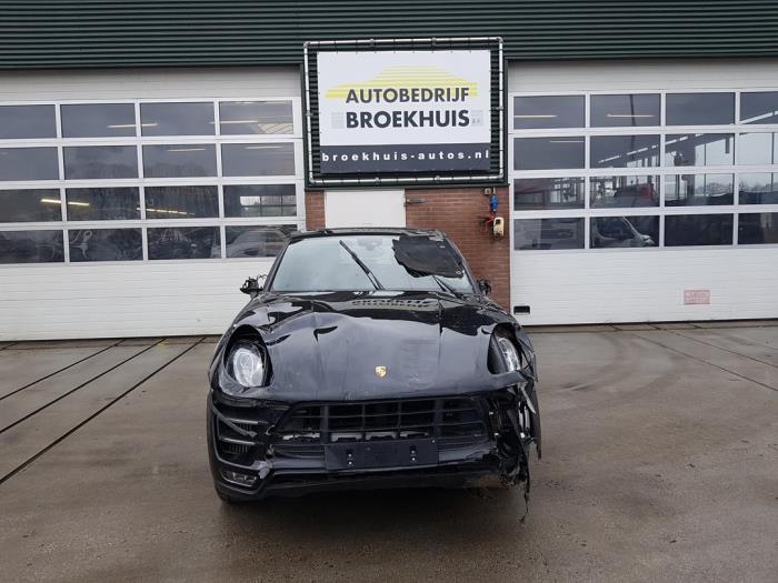 Porsche Macan 3.6 V6 24V Turbo Sloopvoertuig (2014, Zwart)