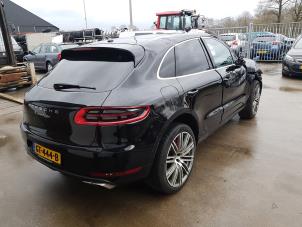 Porsche Macan 3.6 V6 24V Turbo Sloopvoertuig (2014, Zwart)