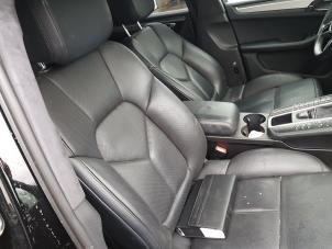 Porsche Macan 3.6 V6 24V Turbo Sloopvoertuig (2014, Zwart)