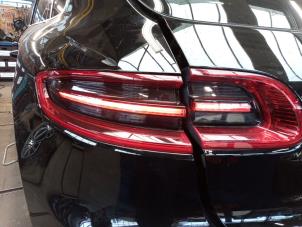 Porsche Macan 3.6 V6 24V Turbo Sloopvoertuig (2014, Zwart)