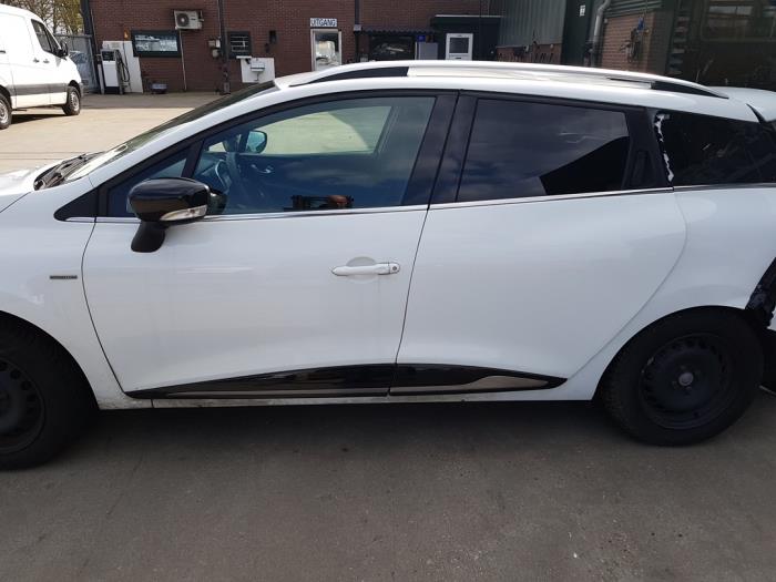 Renault Clio IV Estate/Grandtour 0.9 Energy TCE 90 12V Sloopvoertuig (2017, Wit)