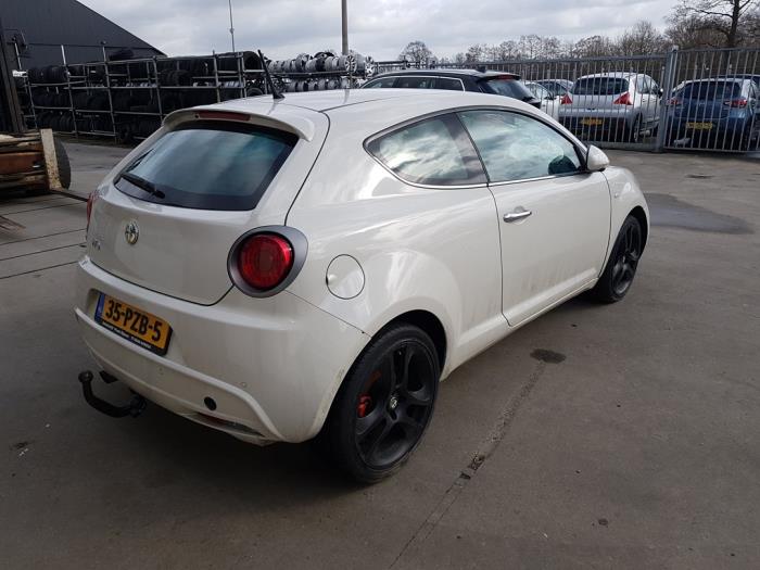 Alfa Romeo MiTo 1.3 JTDm 16V Eco Sloopvoertuig (2011, Wit)