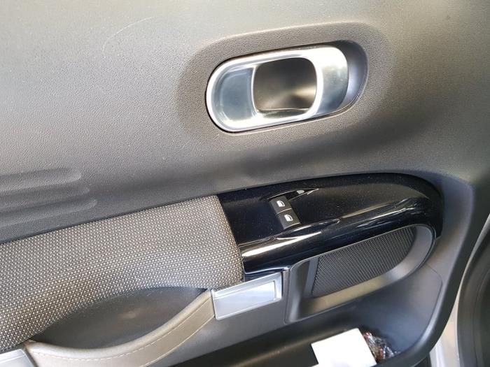 Citroen C4 Cactus 1.6 Blue Hdi 100 Sloopvoertuig (2014, Grijs)